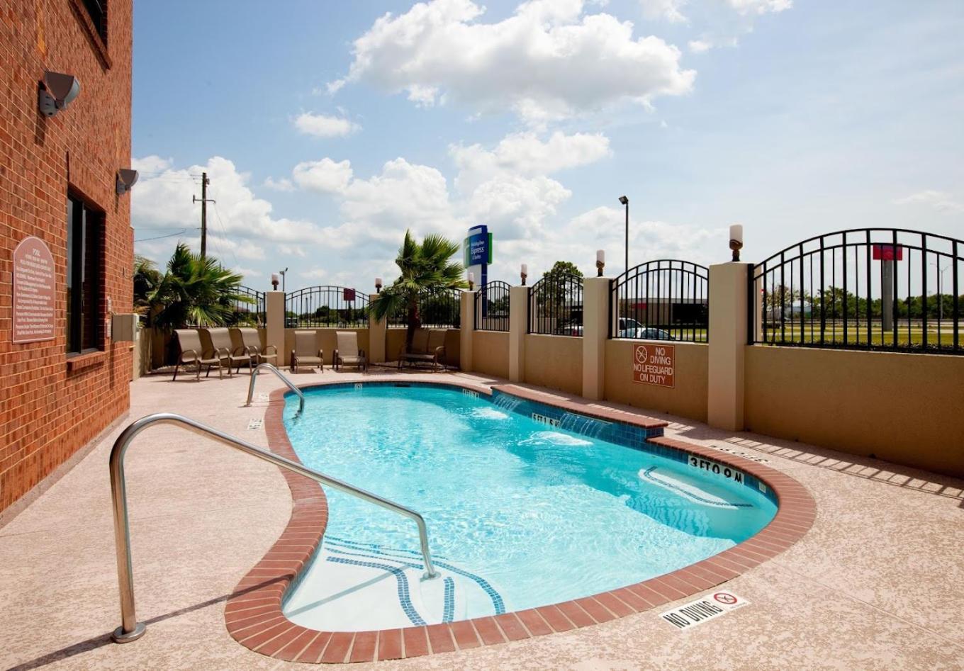 Aspen Grand Laporte La Porte